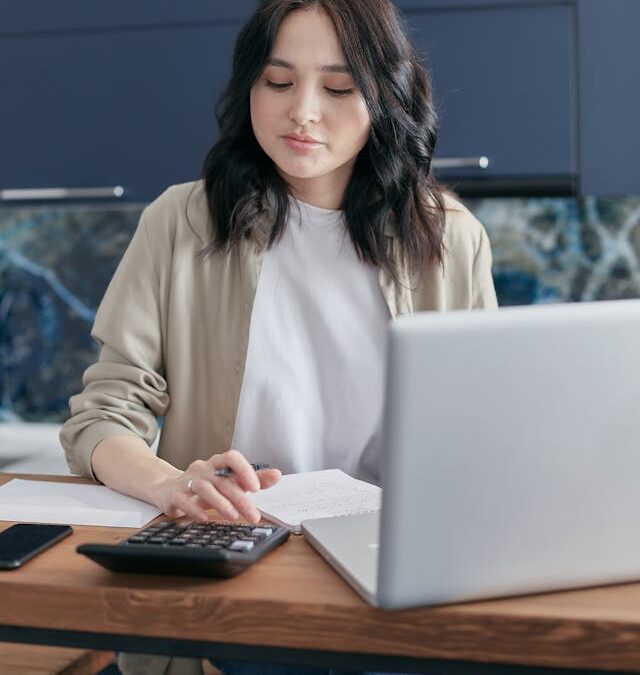 Cómo empezar tu empresa sin endeudarte